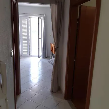 Antonela Apartment *